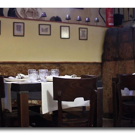 Hotel Restaurante Dona Anita Requena Extérieur photo