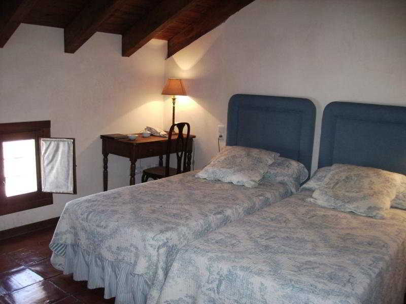 Hotel Restaurante Dona Anita Requena Extérieur photo