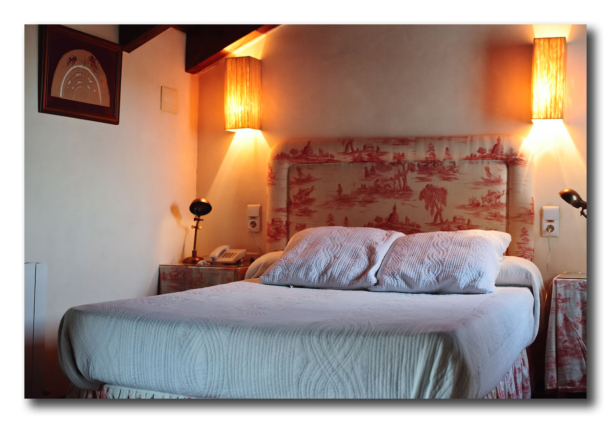 Hotel Restaurante Dona Anita Requena Extérieur photo